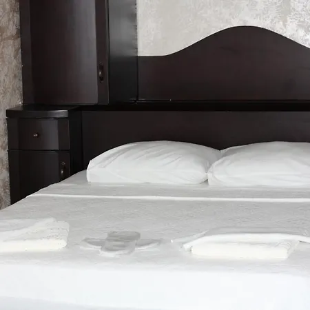 Antik Manastır Butik Hotel *