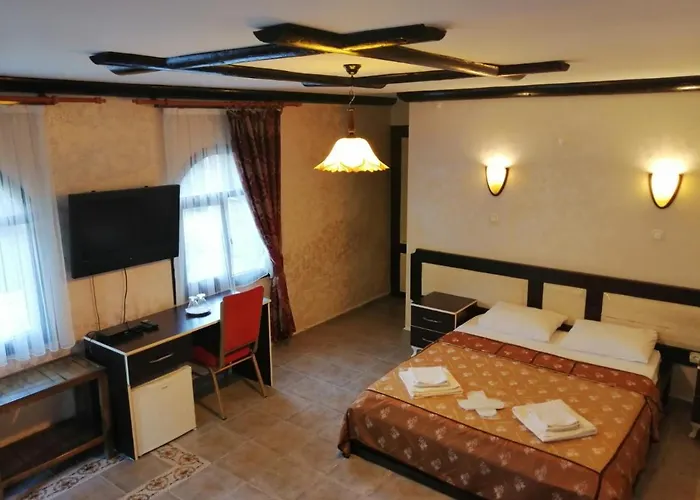 Antik Manastir Butik Hotel *